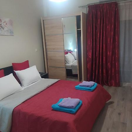 Λουτράκι Κέντρο Apartment Екстериор снимка