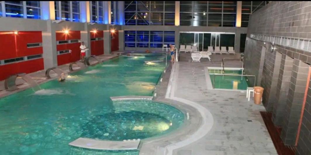 Λουτράκι Κέντρο Apartment Стая снимка