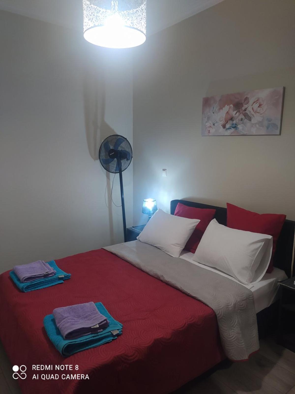 Λουτράκι Κέντρο Apartment Стая снимка